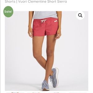 Vuori Clementine shorts, NWOT XS